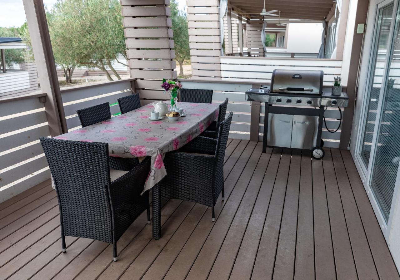 Mobile Home Whit Sea View Lavojesa Drage Exterior photo